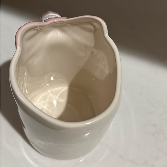 Rae Dunn x Disney x The Aristocrats “Cat Life” Mug with Pink Bow Handle - Picture 4 of 6